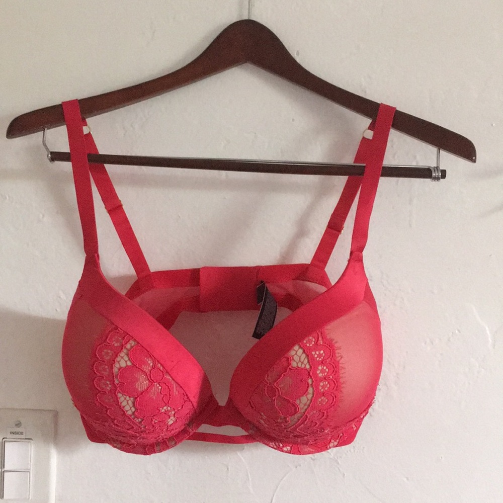 Victoria’s Secret push up bra